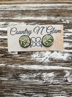 Green leaf studs