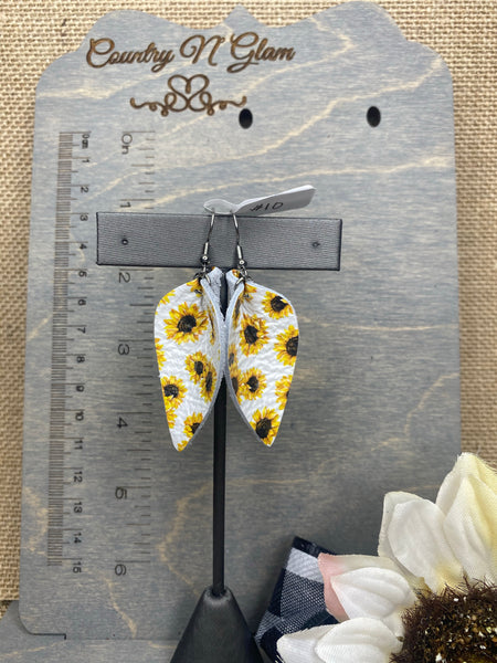 Sunflowers on white Debbies